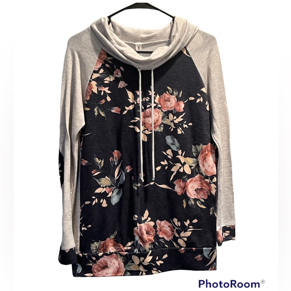 Vanilla Bay Long Sleeve Floral Top